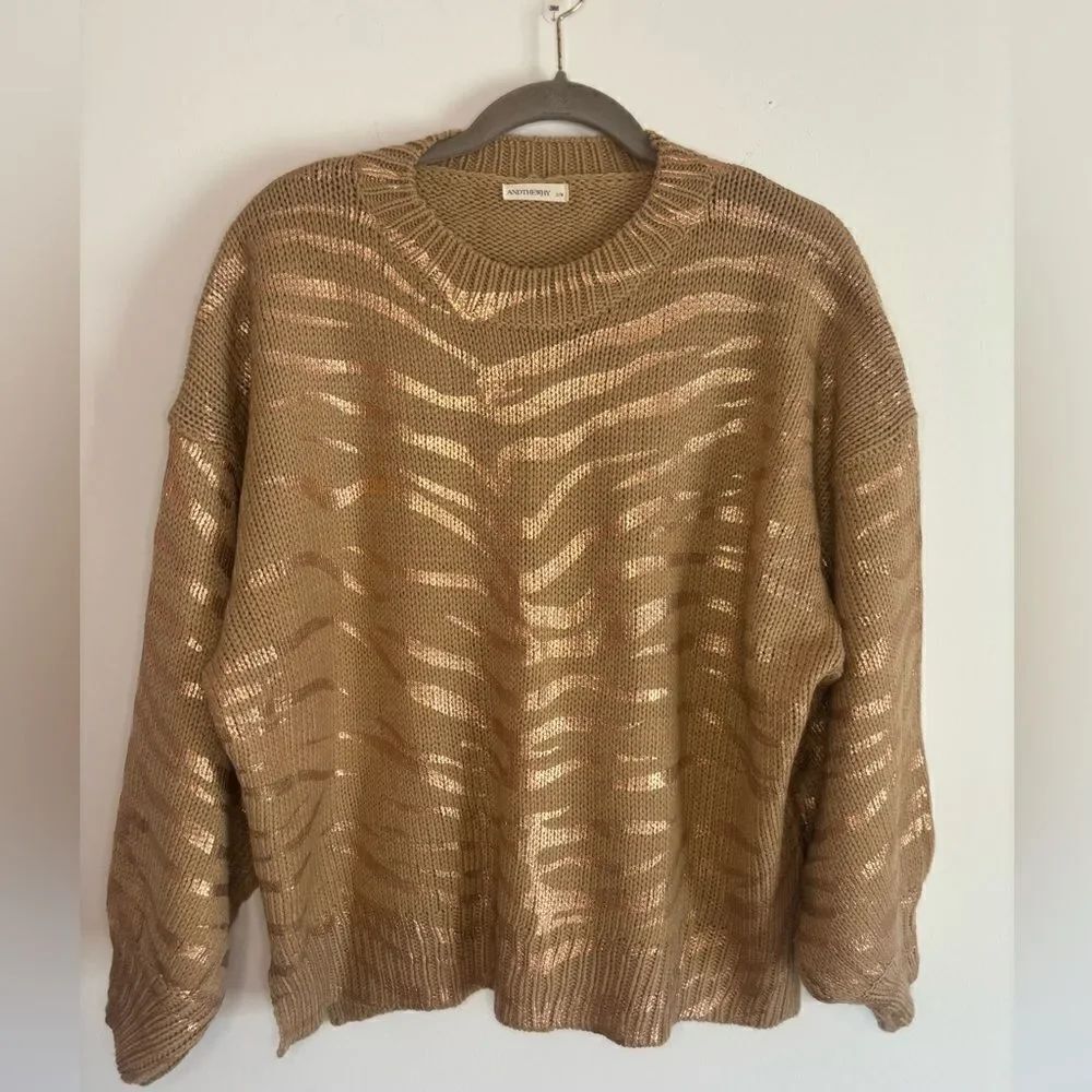 Andthewhy EUC beige/rose gold metallic zebra print balloon sleeve sweater sz S/M